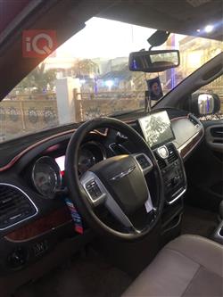 Chrysler Town and Country